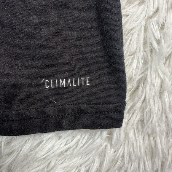 adidas T-Shirt Logo The Go-To Performance Tee Men’s Size M T-Shirt Dark Gray - Picture 4 of 8